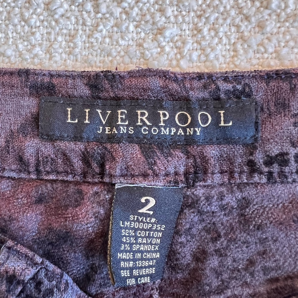 Liverpool Jeans Company size 2 purple velvet leopard print pants - Picture 3 of 6